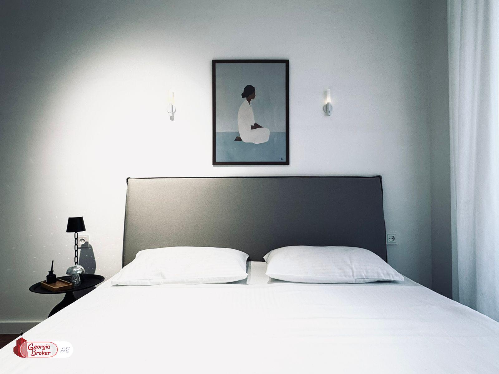 nearly repaired 2-room apartment for sale